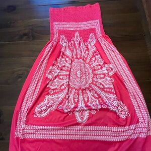 VENUS Pink and White Strapless Dress